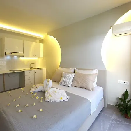 Astoria Studio Iv, Center * Rhodes City